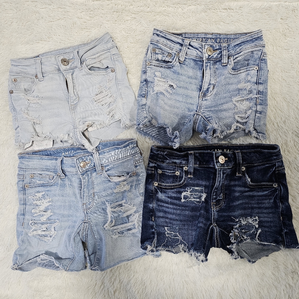 American Eagle Summer Steal! 4 Pairs of 000 Distressed Stretch Jean Shorts